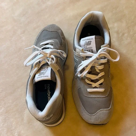 New Balance Classic 574 Gray and White Sneakers - Picture 1 of 6